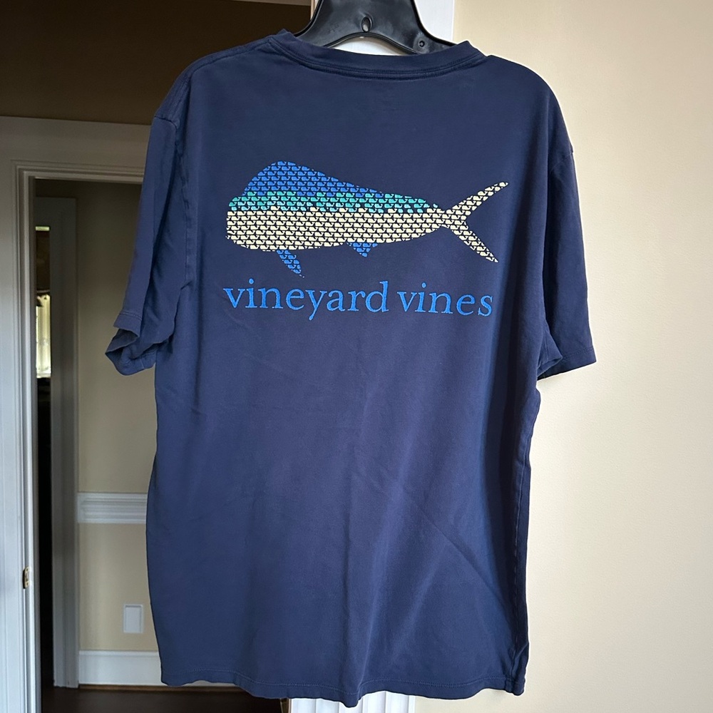 Men’s Vineyard Vines short sleeve pocket t-shirt